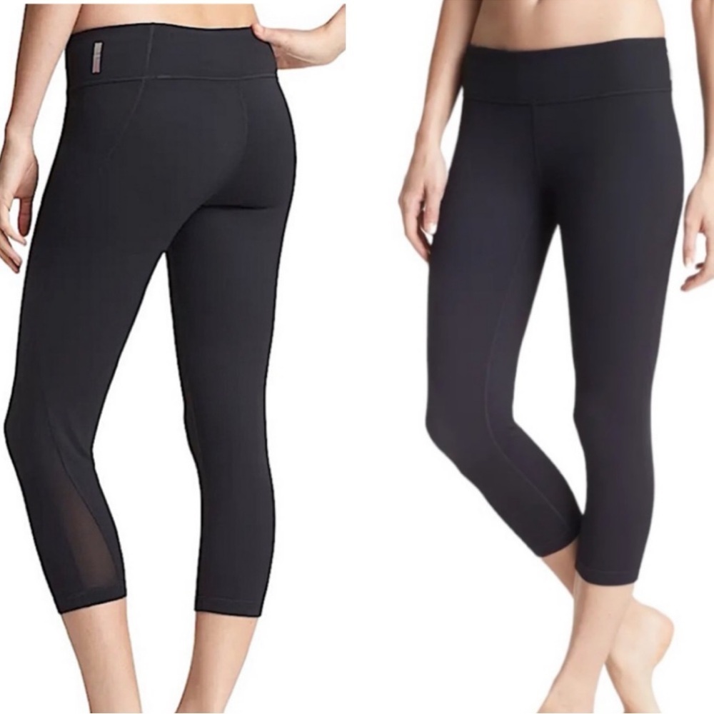 Zella Live in Streamline Reversible Capri Leggings w/Mesh Black Size Medium - Picture 2 of 13